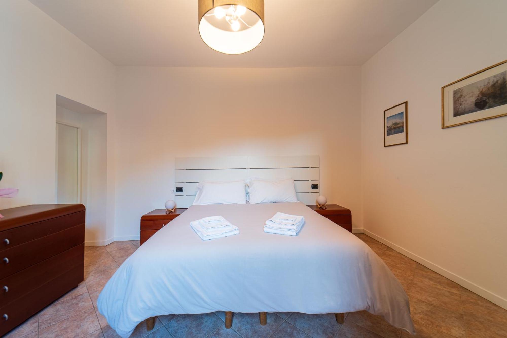 Moonlight - Lecco Getaway Apartment ภายนอก รูปภาพ